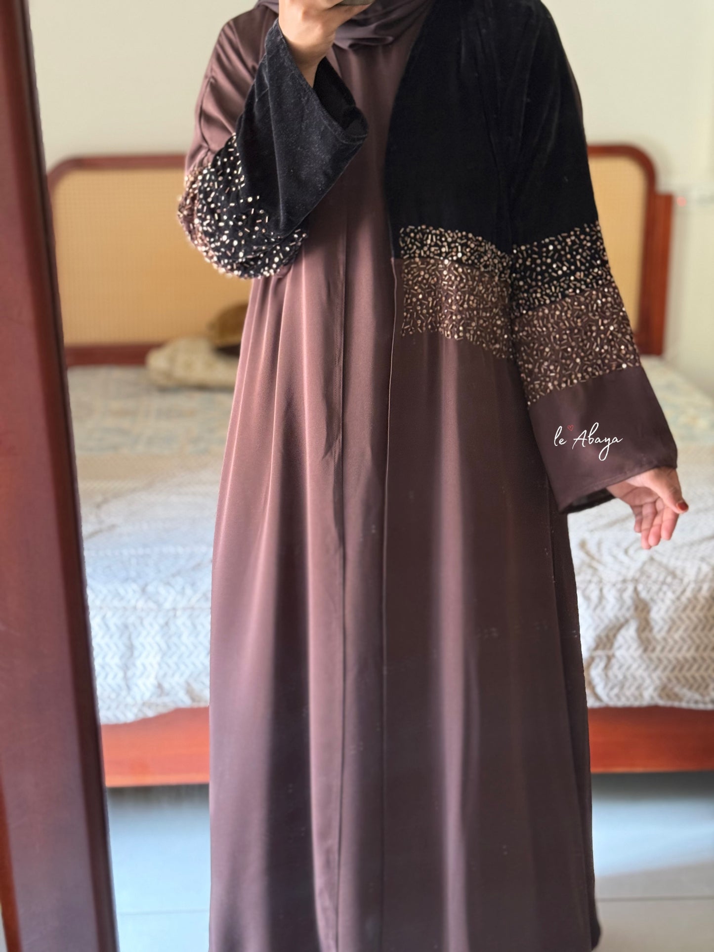 Ishq Abaya