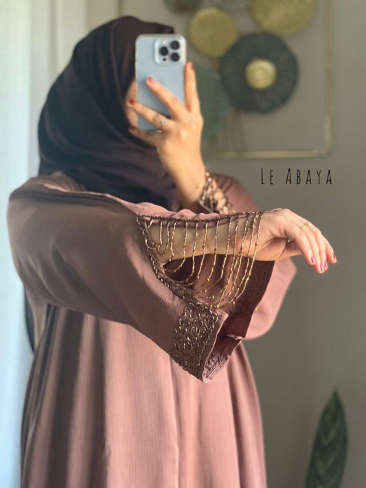 Amira Abaya
