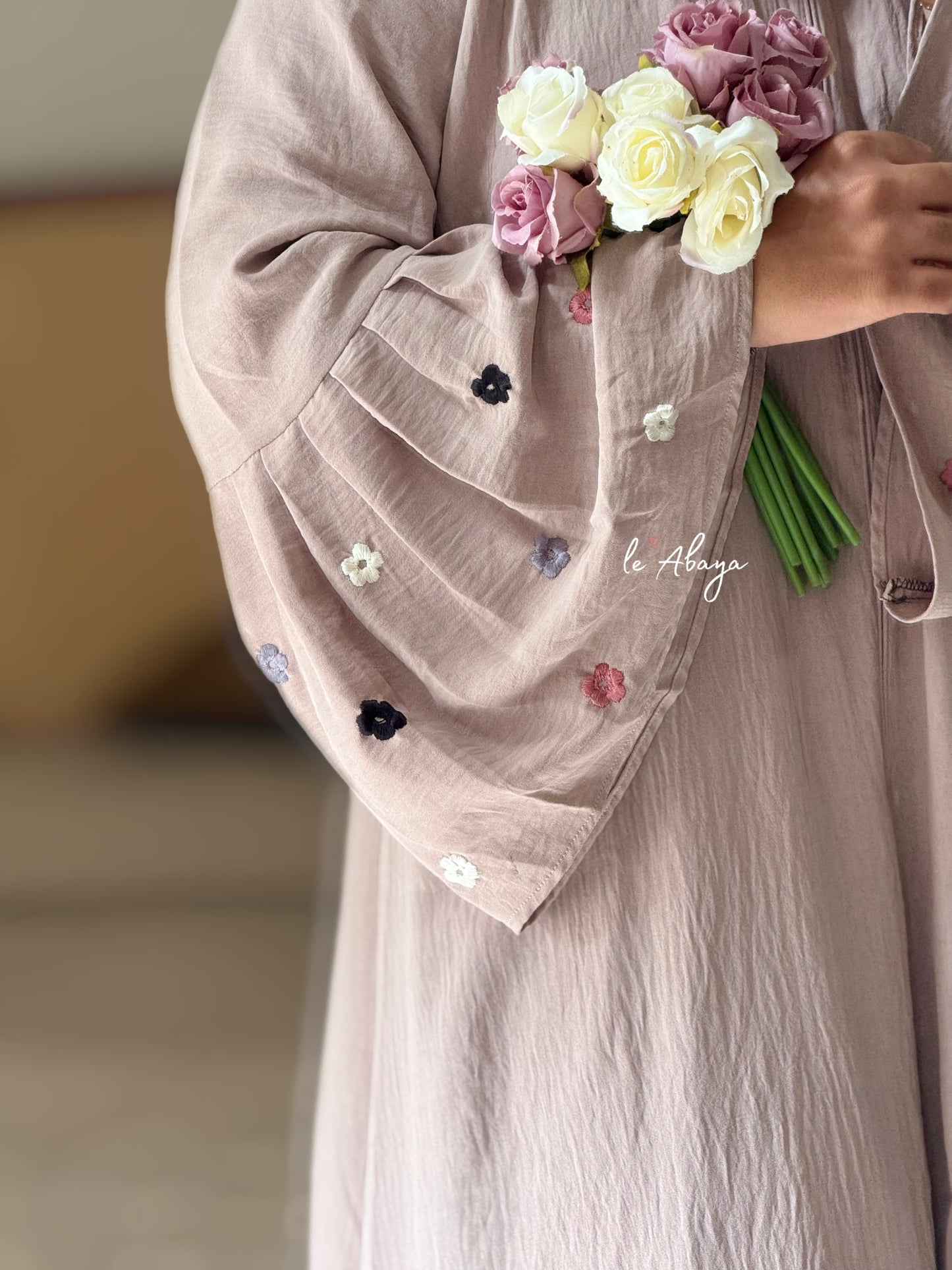 Tiny floral Abaya
