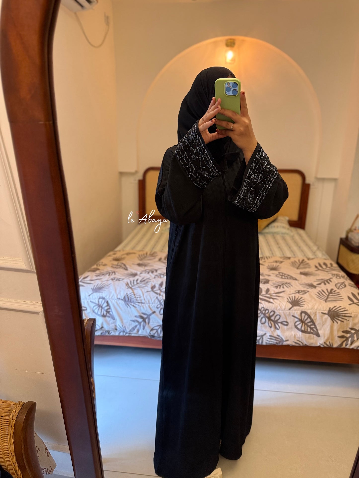 Budget Handwork Abaya