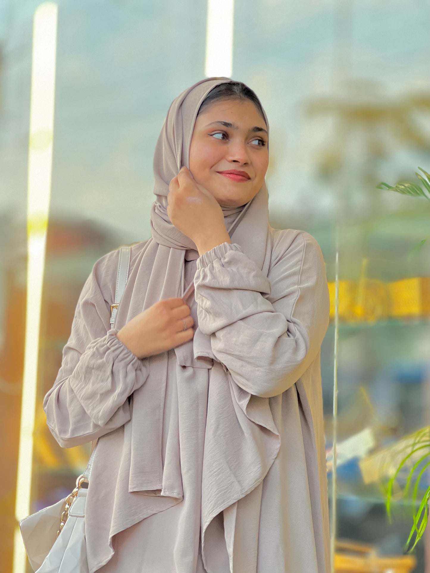 Nowfa Abaya