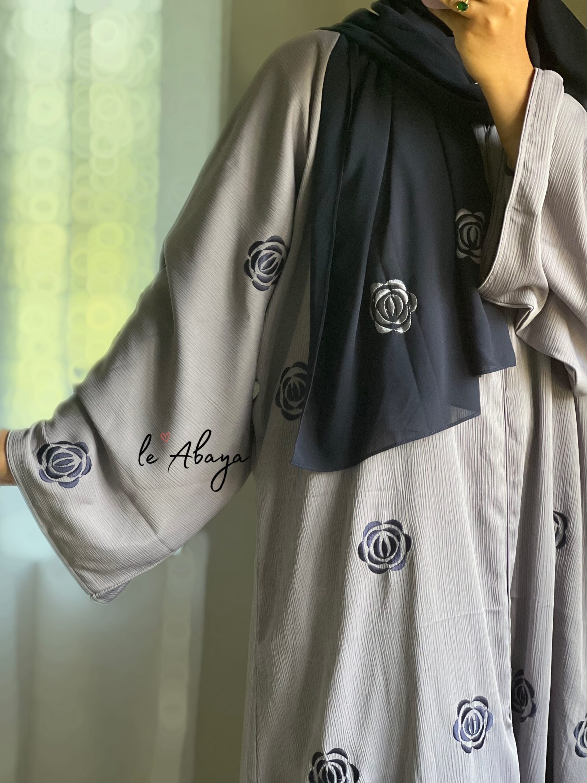 Embroidery kaftan Abaya image 2
