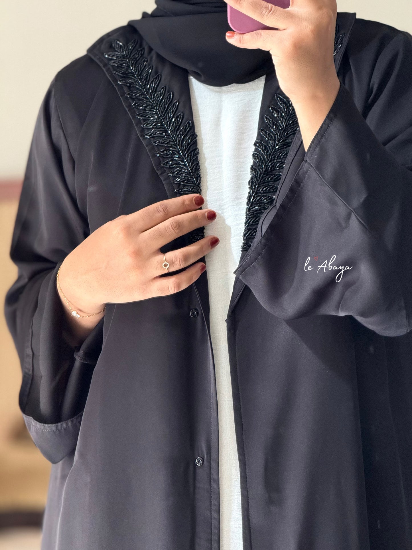 Emirati Abaya