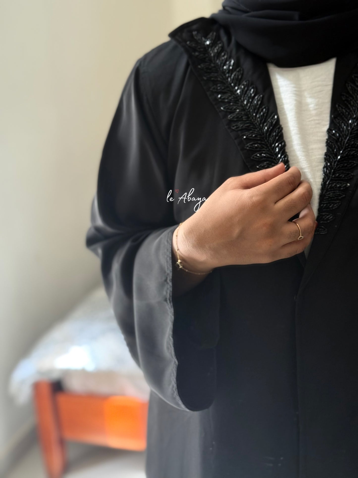 Emirati Abaya