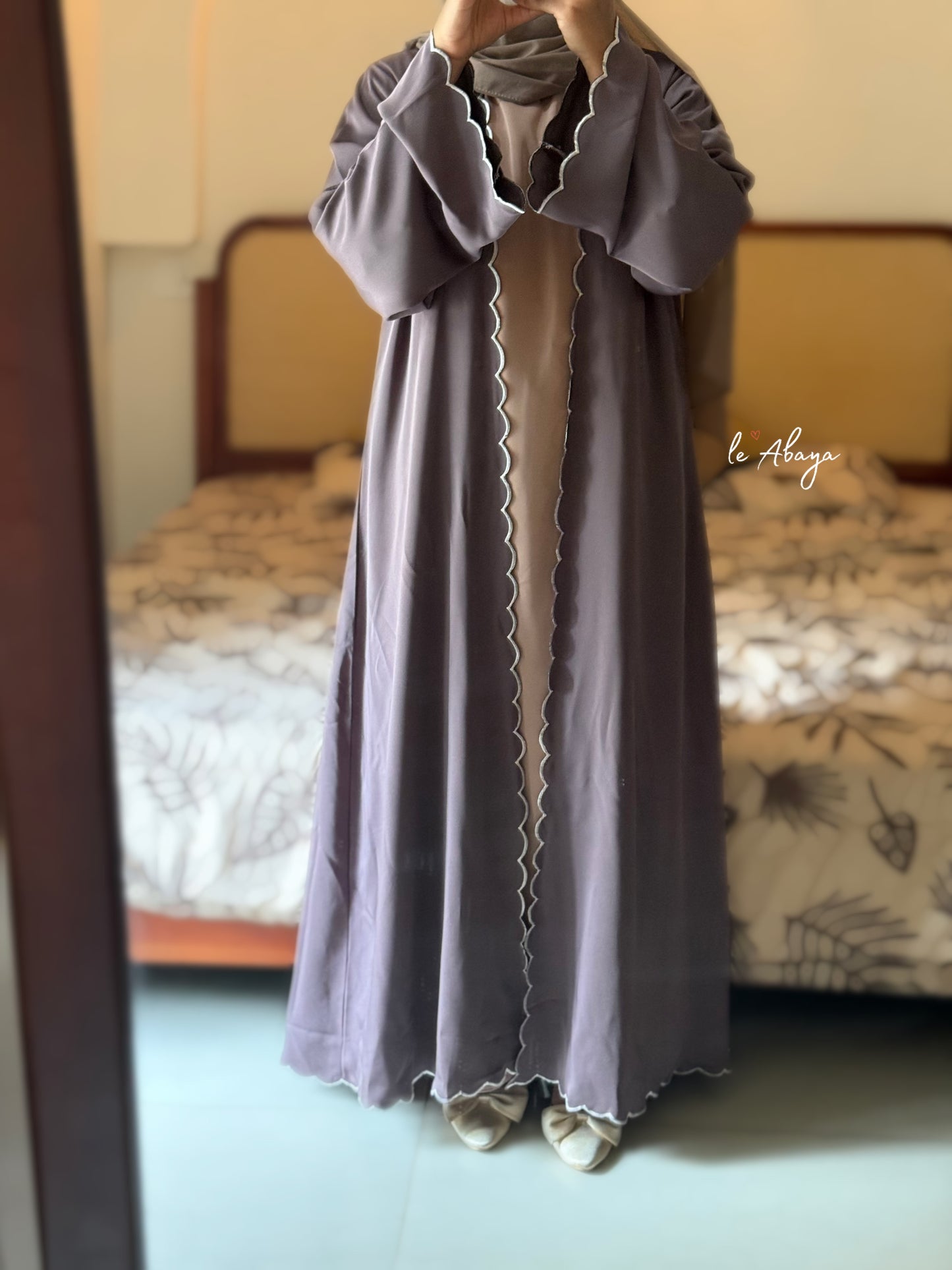 Scalloped Abaya