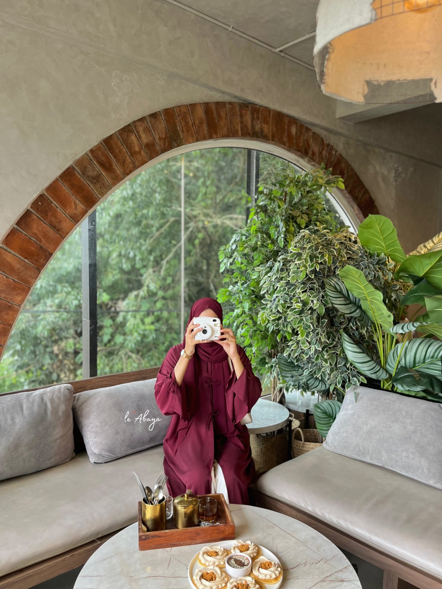 Burgundy Bow Abaya
