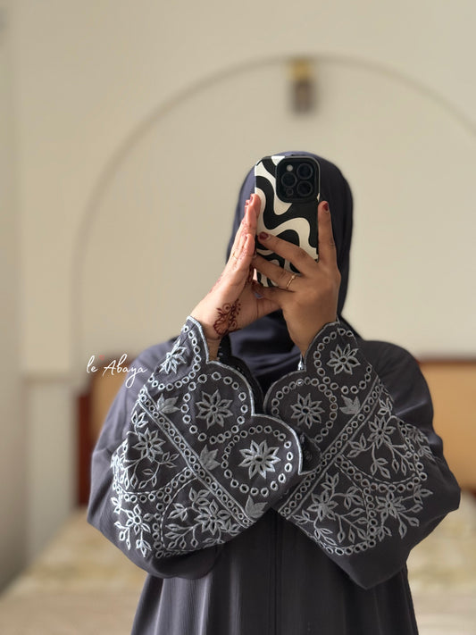 Lacer cut  Abaya