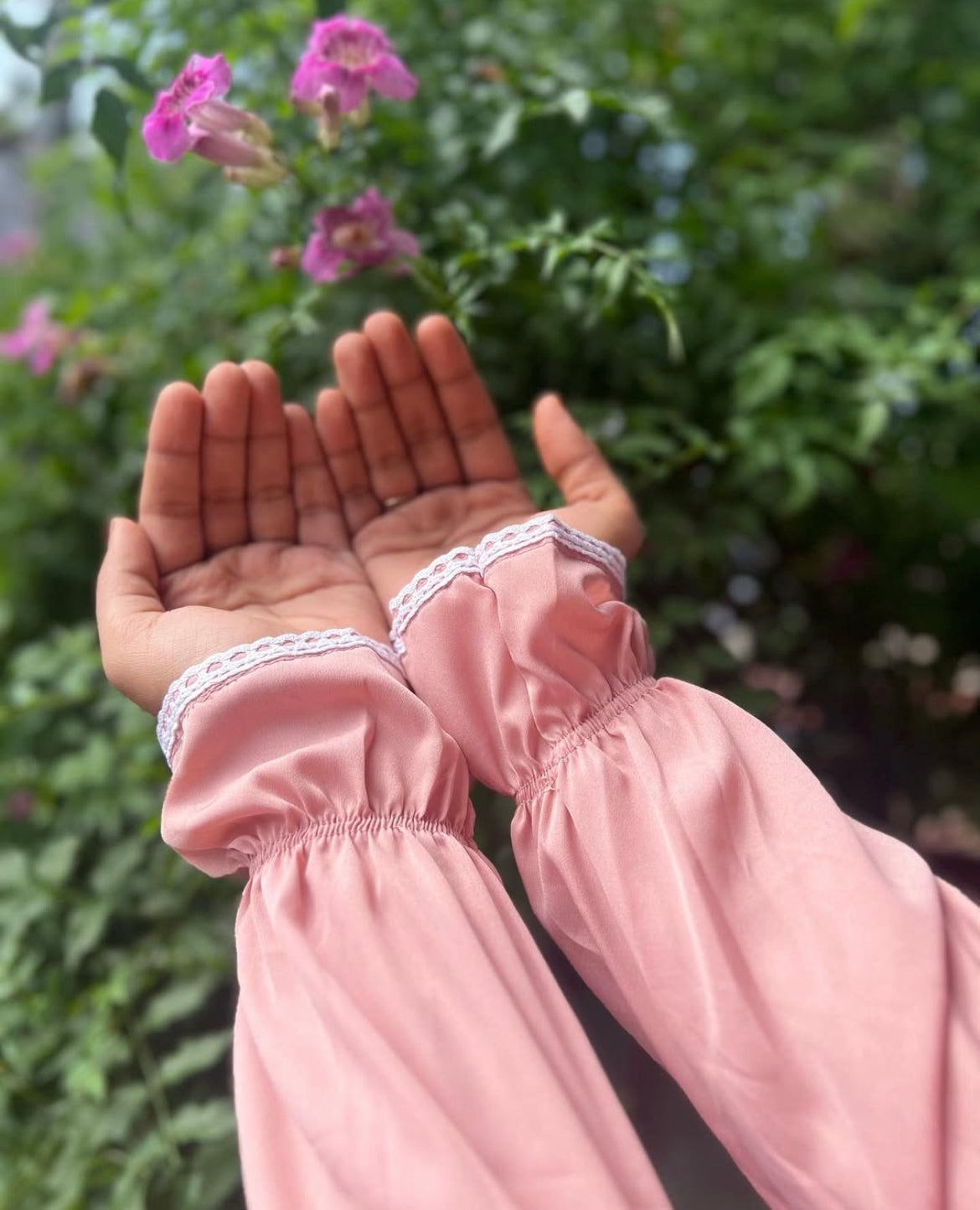 Solid Prayerdress