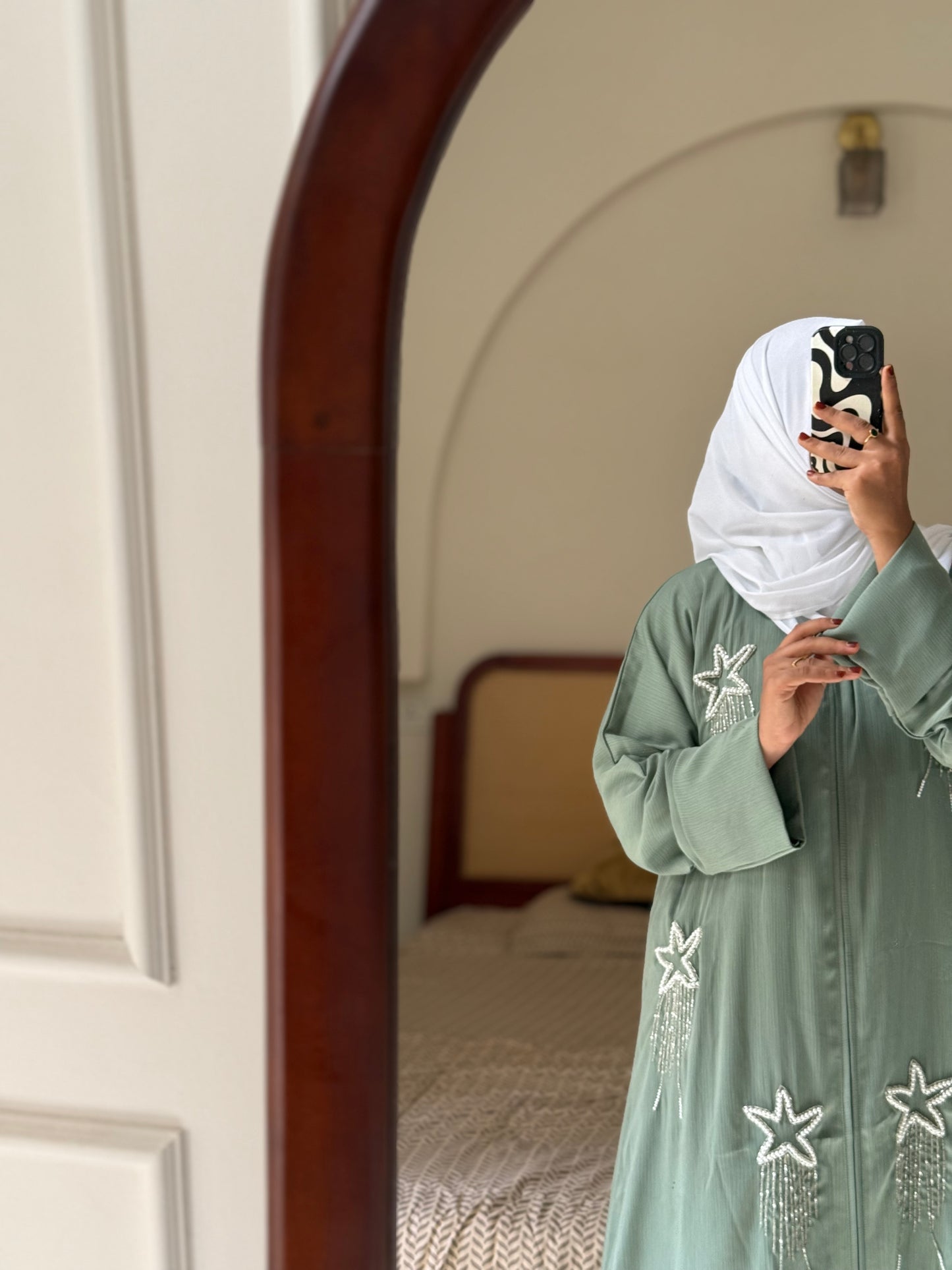 Starlet Abaya