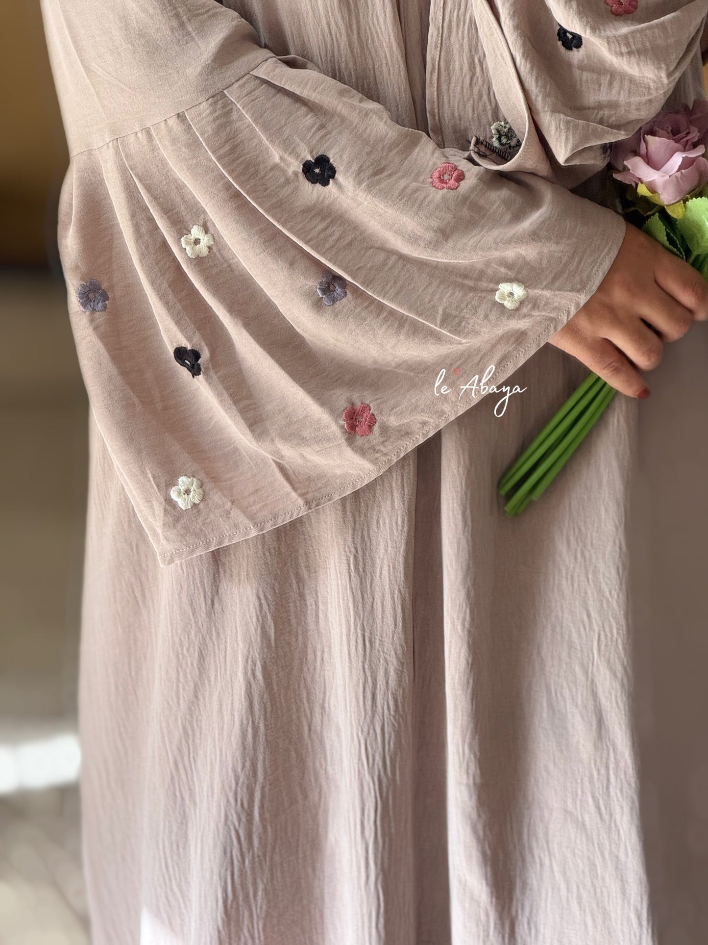 Tiny floral Abaya