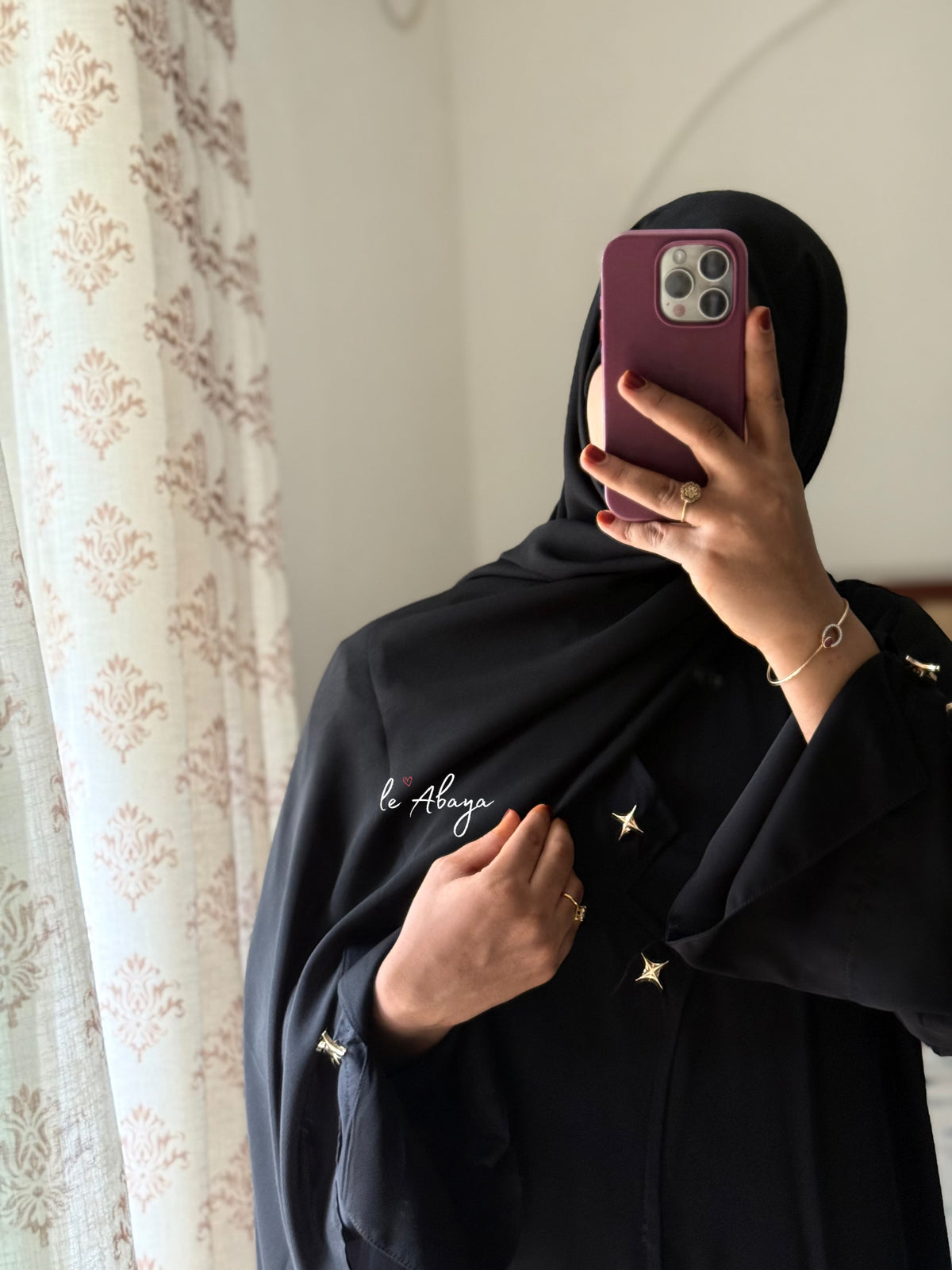 Star Button Abaya