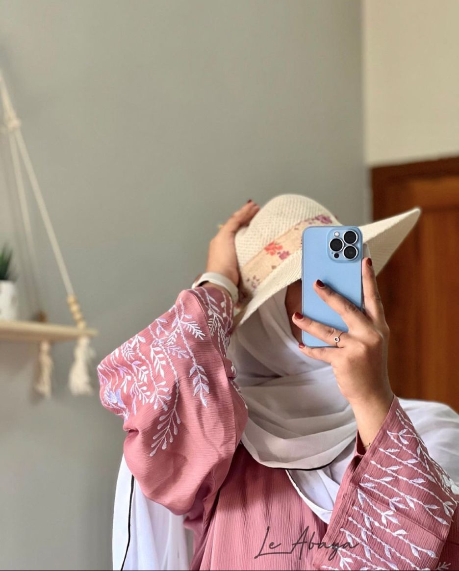 Mehrin Abaya